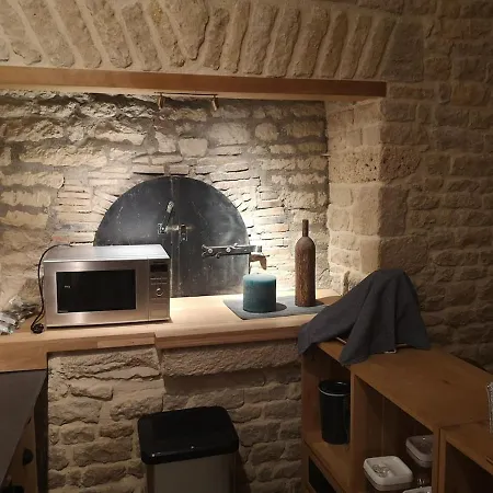 In Equestrian * Verdille