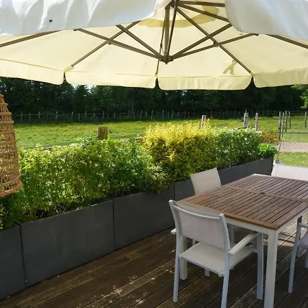 In Equestrian 펜션 *